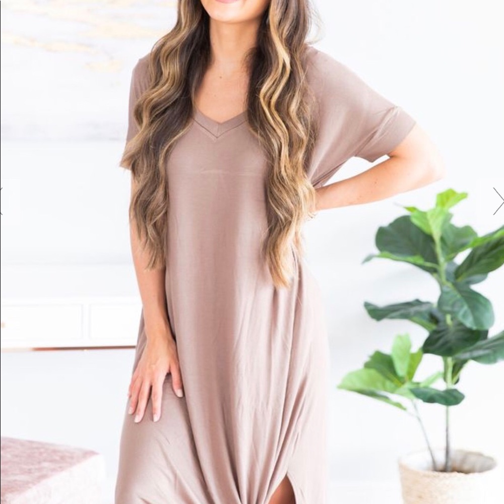 🌷New Listing🌷NWT Mocha Chill Dress - Picture 4 of 5